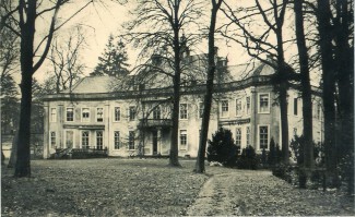 Foto van de zuidgevel van huis Landfort, ca. 1910. Bron: ECAL