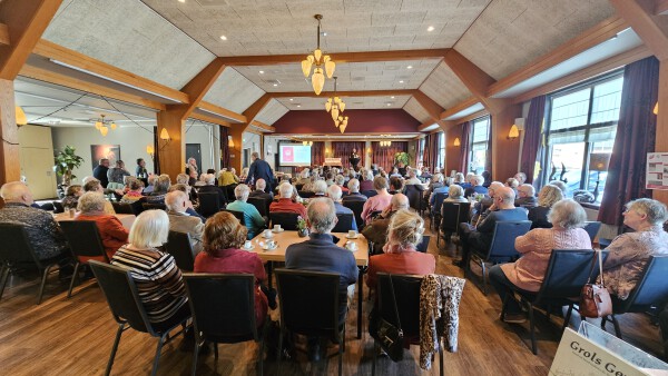 Het was volle bak op het Waeketreffen in zaal Den Bremer te Toldijk op zondagmorgen 3 maart.