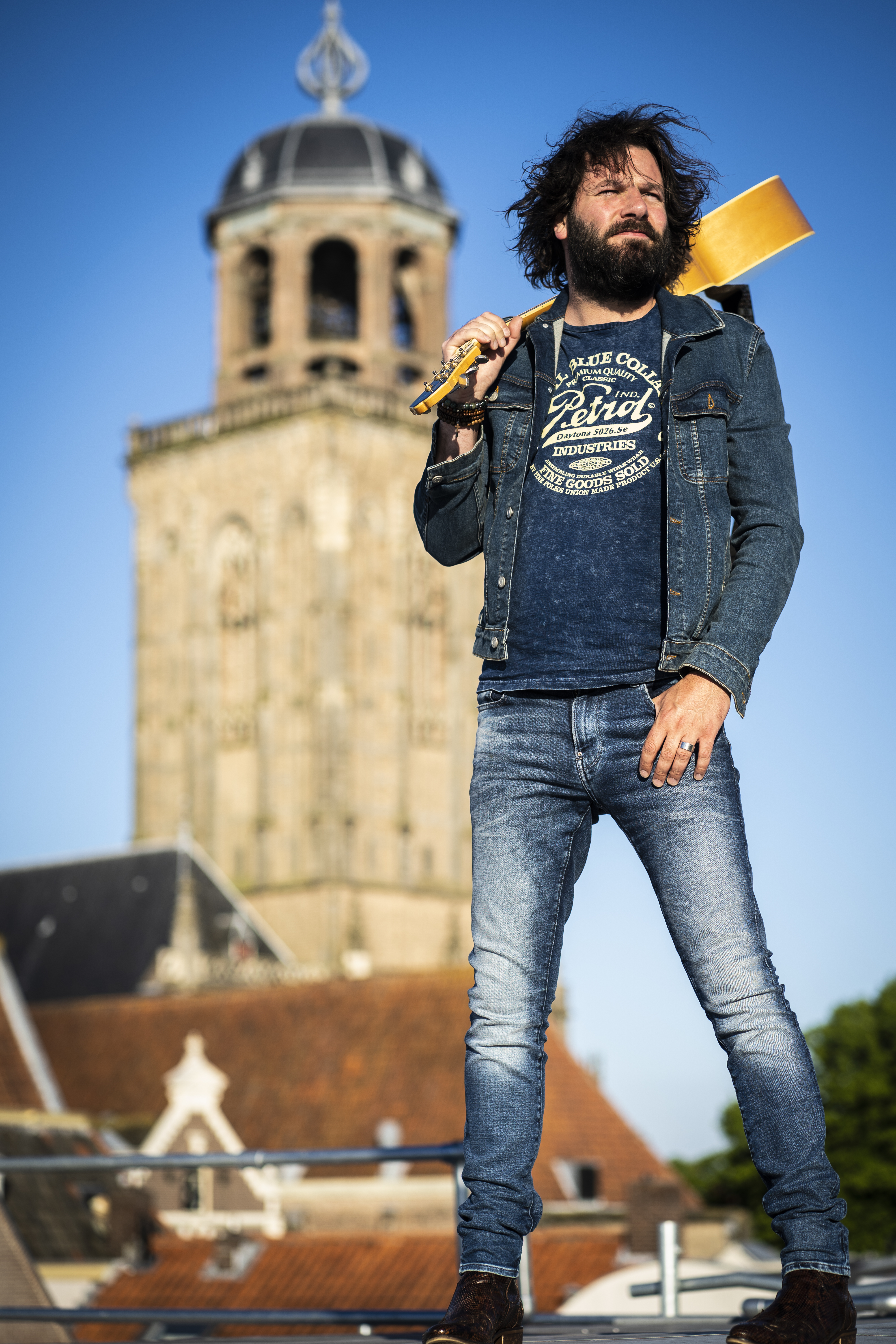 Foto van Jan Ottink en Band, hoofdact op Plat Gespold 2022, gemaakt door Henk van Raaij