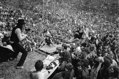 Foto van het Popfestival Lochem 1978. Foto graaf Hugo Jaartsveld